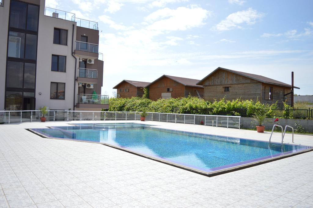 Afrodita Apartments 2 ซิเนโมเร็ท ภายนอก รูปภาพ